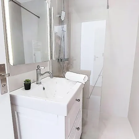 Feriehus Les Cariatides 5 By Interhome *